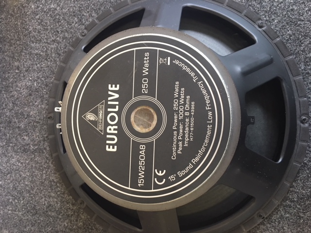 Behringer B1520 / B2520 pro / B1520DSP / B215D / B215A / B315A / B315D / B615D / F1520 Woofer 15"