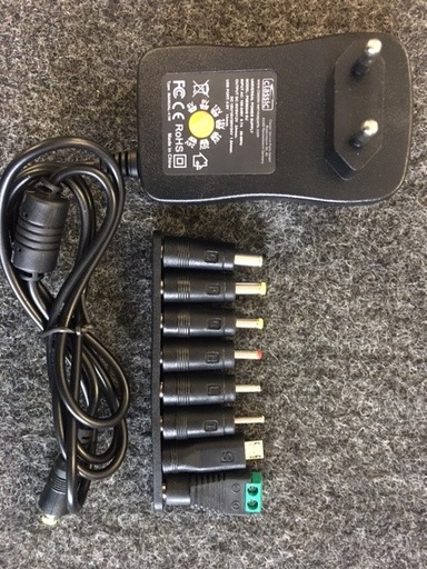[PSE50348 EU] Univ. Power Supply Adapter 6V-24V