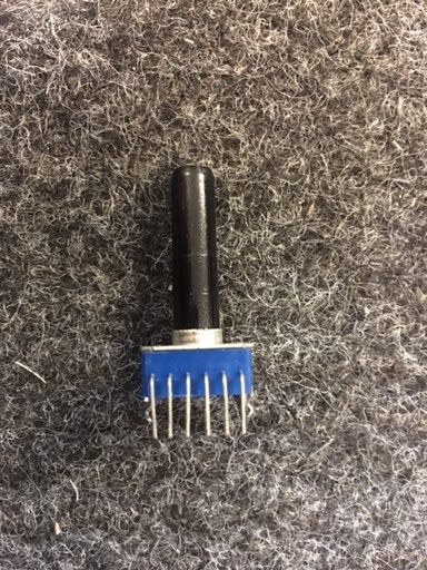 [CT11-00586-000] Behringer X32 VR1  VR3 potmeter headphones output and control room output End of life SEE CT11-00106-000